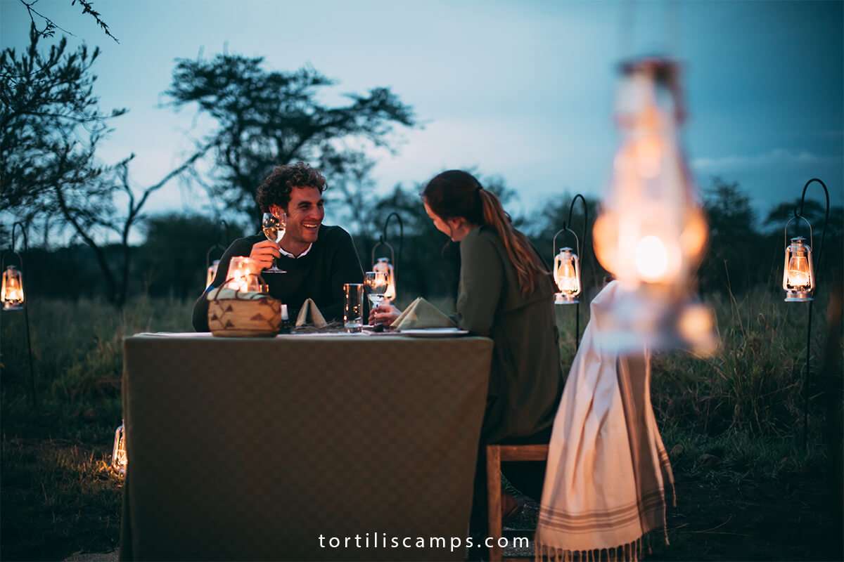 bush-dinner-at-serengeti-tortilis-camp-tanzania